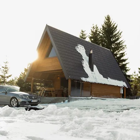 Forest House Bukva Ferienhaus