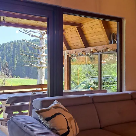 Forest House Bukva